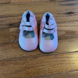 Robeez pink Mary Jane Kids Shoes size 9-12 months
